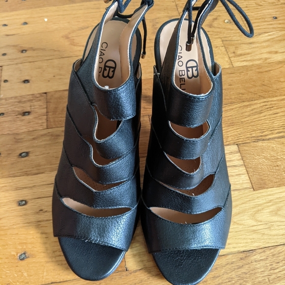 Ciao Bella Peep Toe Peekaboo Heels - Picture 2 of 6